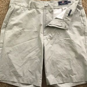 Vineyard vines shorts